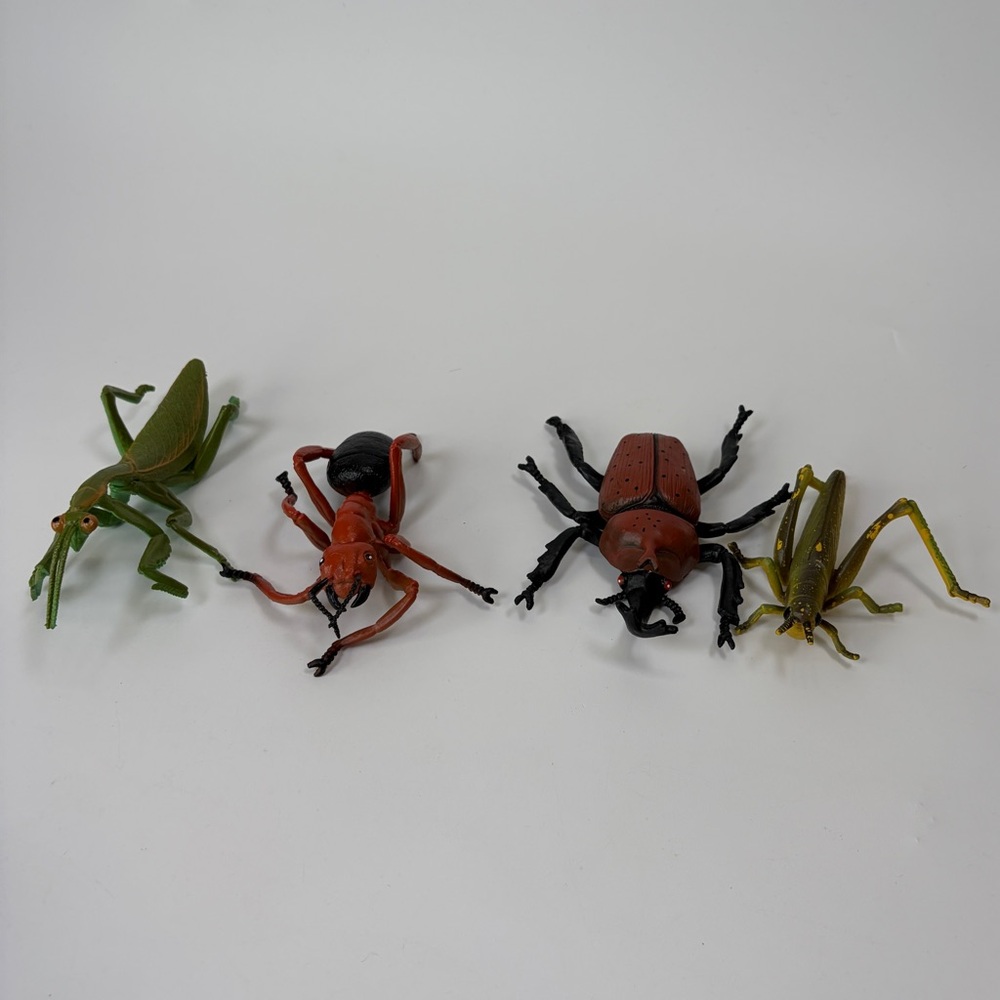 Lot of 4 Large Plastic‎ Rubber Insect Figures Toys Vintage 1994 VTG